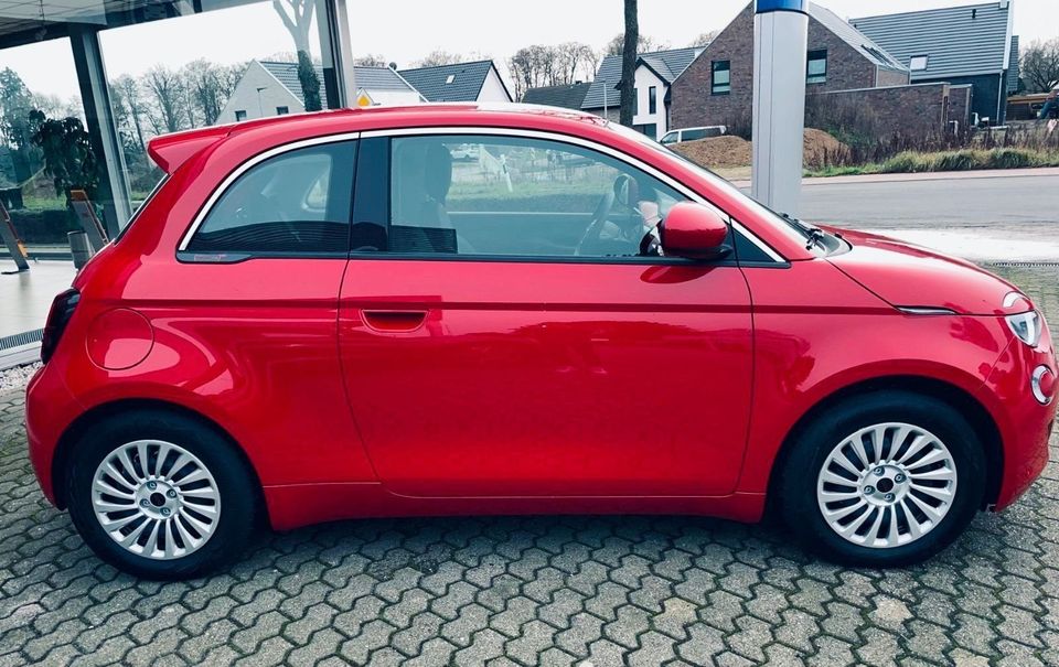 Fiat 500 RED MY22 Elektro-Fahrzeug 87 KW in Straelen