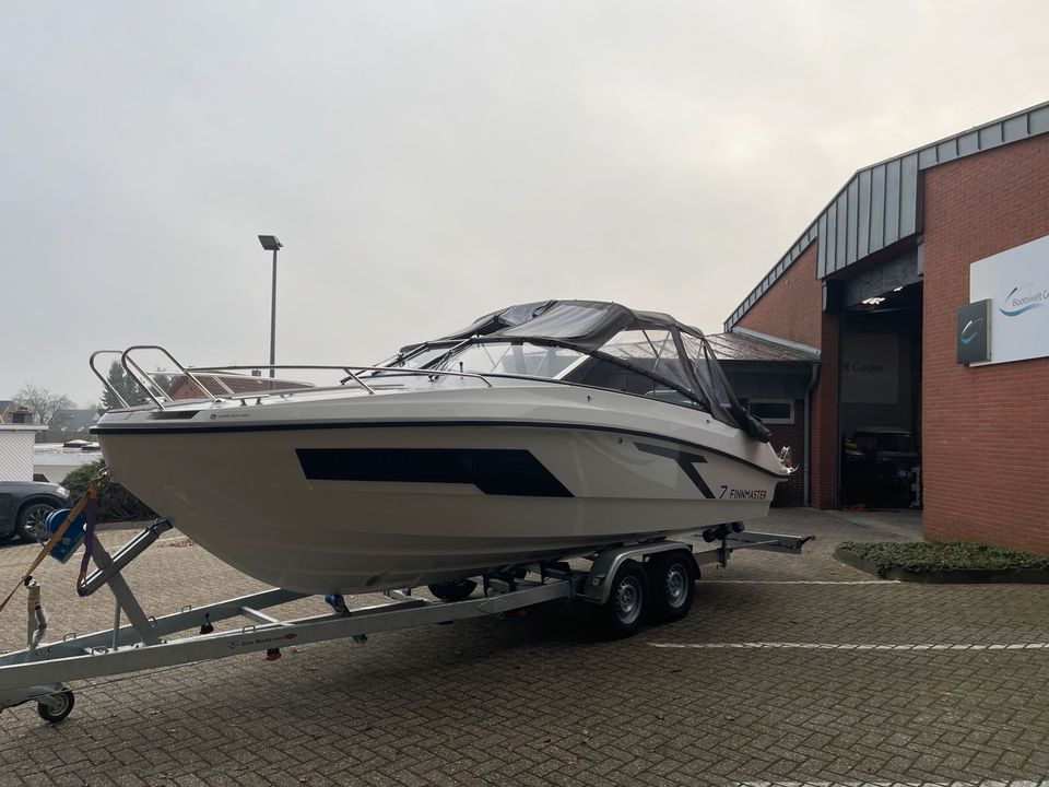 Motorboot Finnmaster T7 mit 225 PS Yamaha in Uelsen