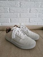 Adidas Damen Sneaker Schuhe weiß Leo 40 UK 6,5 Nordrhein-Westfalen - Hamm Vorschau