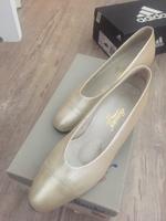 Pumps Semler 35,5 3 Creme Leder Neu! Niedersachsen - Vechelde Vorschau