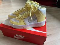 WMNS Nike Dunk High Up Gr. 39 Sneaker Turnschuhe hoch gelb weiß Baden-Württemberg - Graben-Neudorf Vorschau