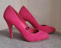 Pumps 38 pink 80 iger Pumps neuwertig Damenpumps 37 Niedersachsen - Wedemark Vorschau