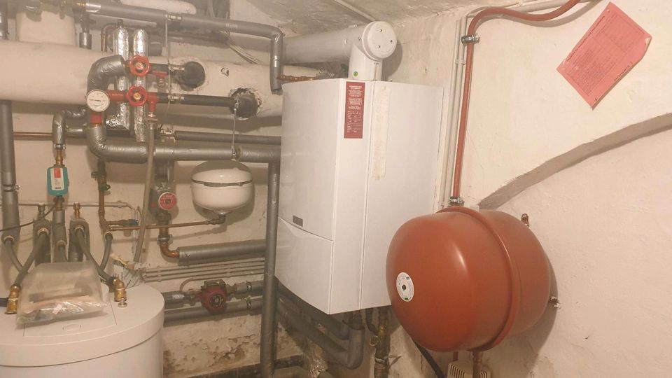 Brennwertkessel Vaillant eco Tec exclusiv 45 kW komplett Boiler in Brühl