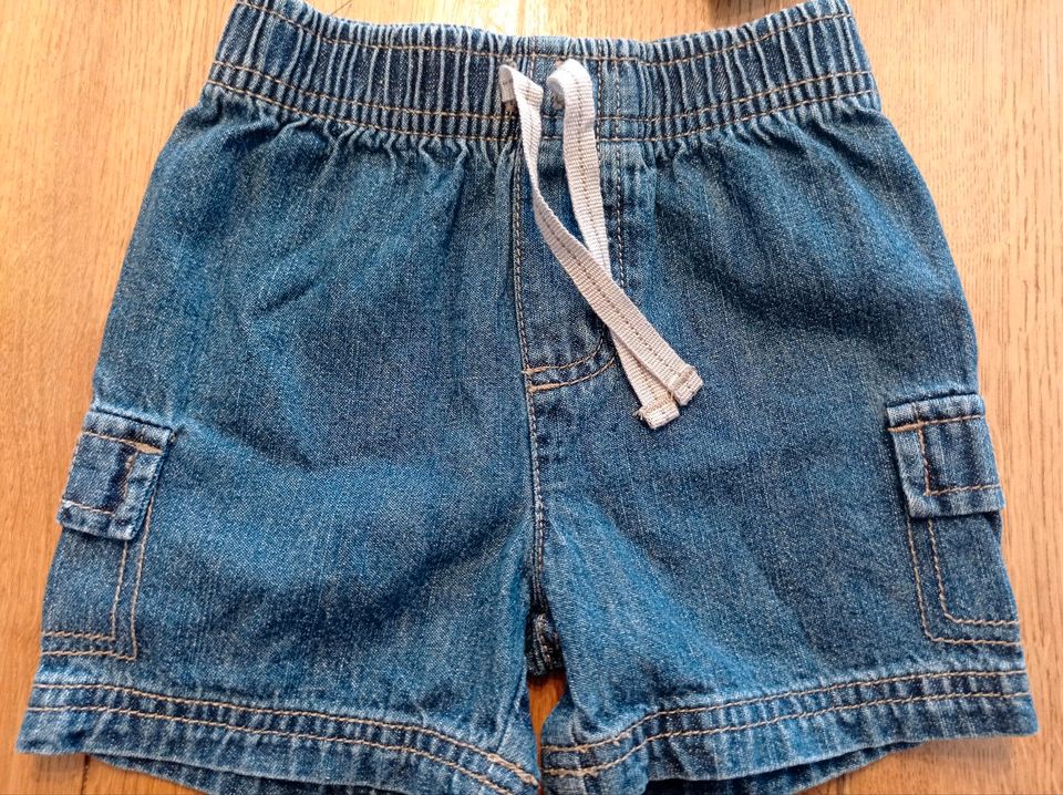 Kurze Hose, Jeans, Größe 9 Monate in Sulzbach-Rosenberg