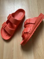 Sandalen Pantoletten Slides Badeschuhe orange NEU Gr. 38 Baden-Württemberg - Metzingen Vorschau