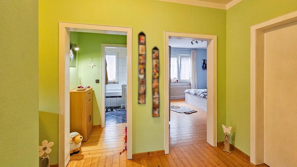 Zweifamilienhaus mit Doppelgarage in Eilhausen zu verkaufen in Lübbecke 