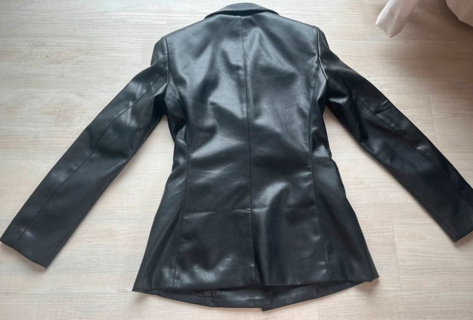 River Island Petite Kunstleder Blazer in Leutkirch im Allgäu