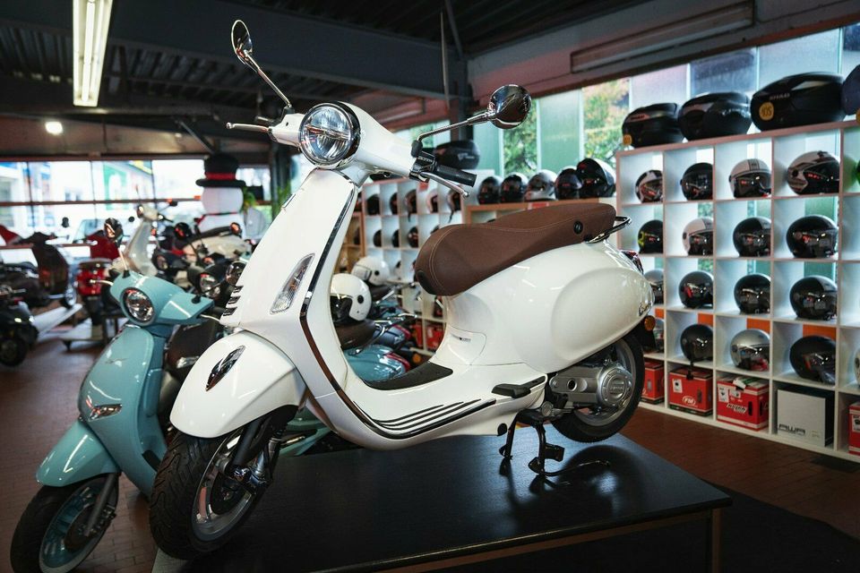 Vespa Primavera 50 E5 Modell 2024 *VORRÄTIG* in Leverkusen