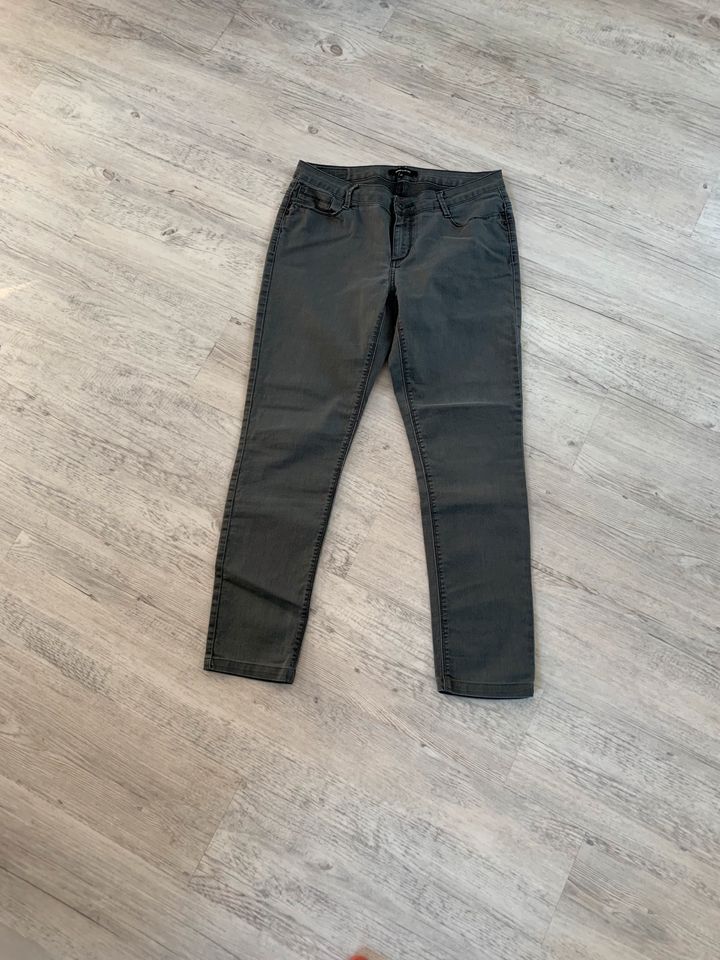 Jeans • Hose • grau • More & More • skinny • Gr. 40 in Ditzingen