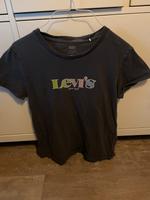 Levi’s T Shirt.Gr.M 38. dunkelgrau mit Aufdruck Sachsen - Zwenkau Vorschau