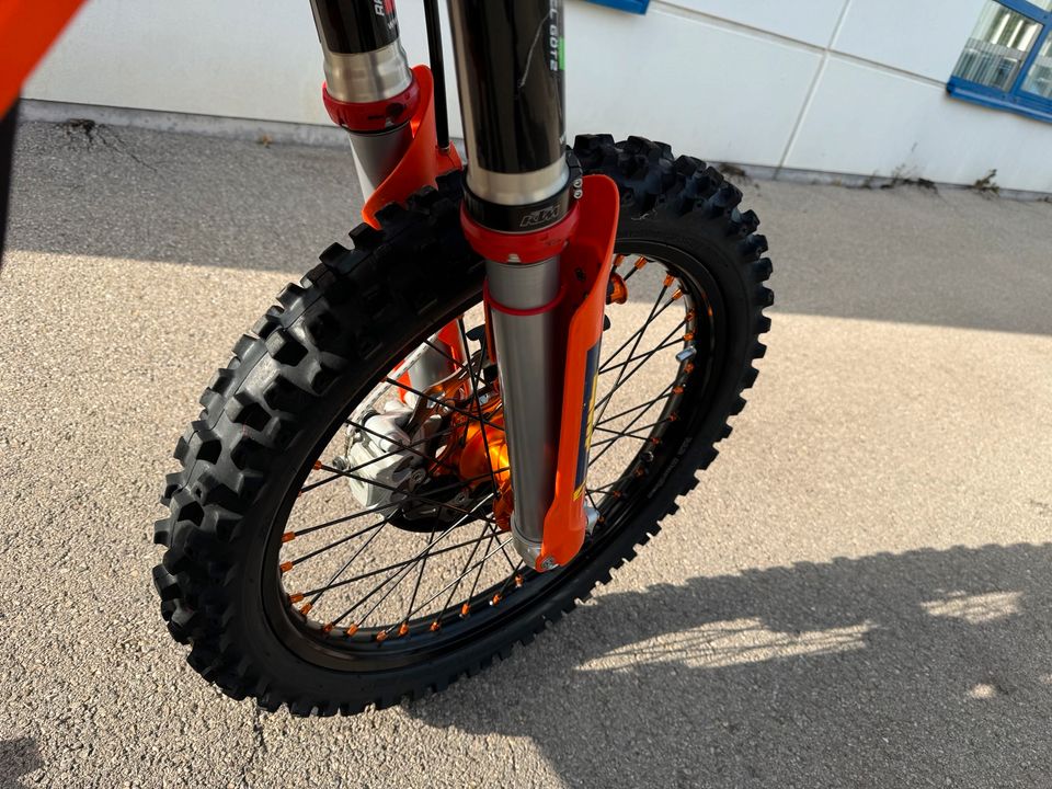 Motocross KTM 250 SX-F Troy Lee Design mit Rekluse Radius CX in Augsburg