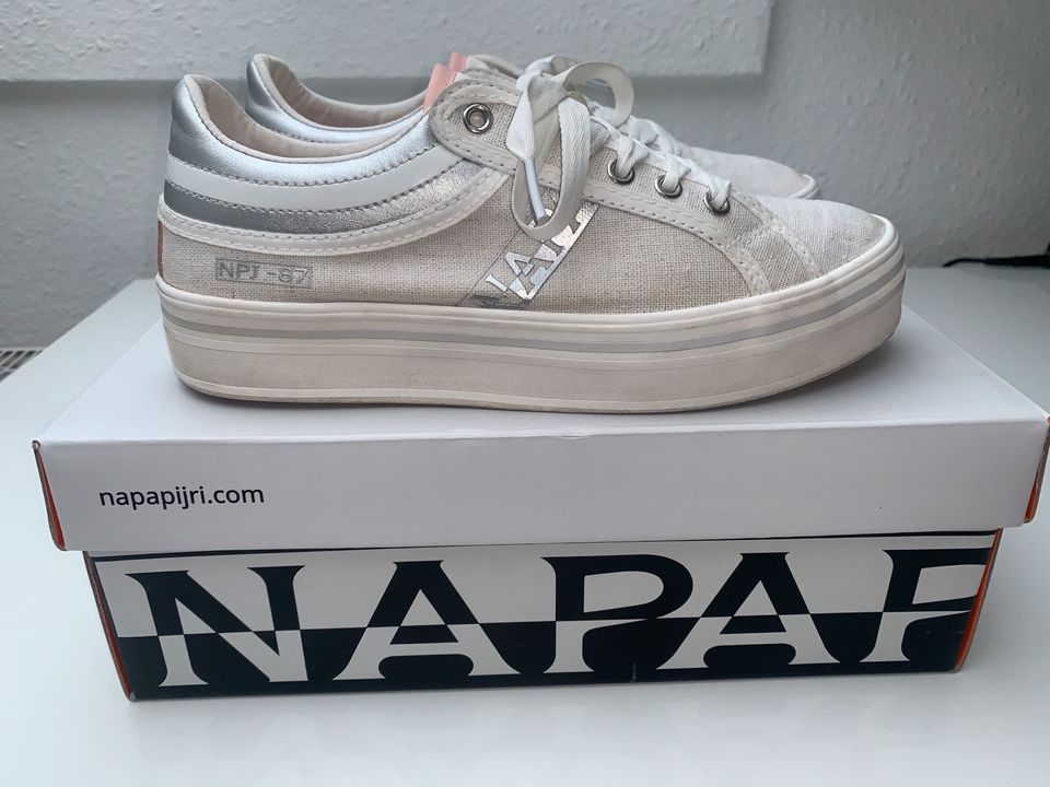 Sneaker Damen Napapijri Größe 38 Weiß Beige Silber Leinen Leder in  Baden-Württemberg - Freiburg im Breisgau | eBay Kleinanzeigen ist jetzt  Kleinanzeigen