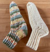 Handgestrickte Socken Größe 40/41 Bayern - Kleinwallstadt Vorschau