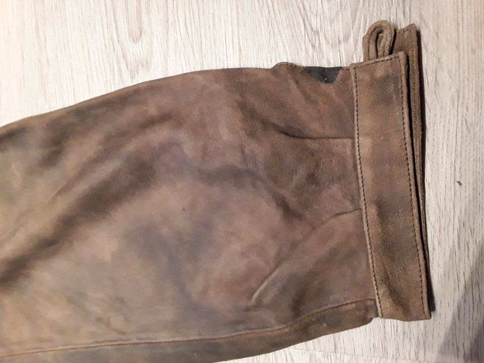 Lange Lederhose Größe 50 in Bad Wörishofen