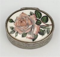 Vintage Pillendose Blumen Schmuckbox Rose Rosa Silber Schatulle Schwerin - Altstadt Vorschau