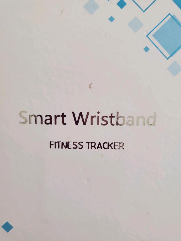 Smart Wristband Fitness Tracker in Schlangen