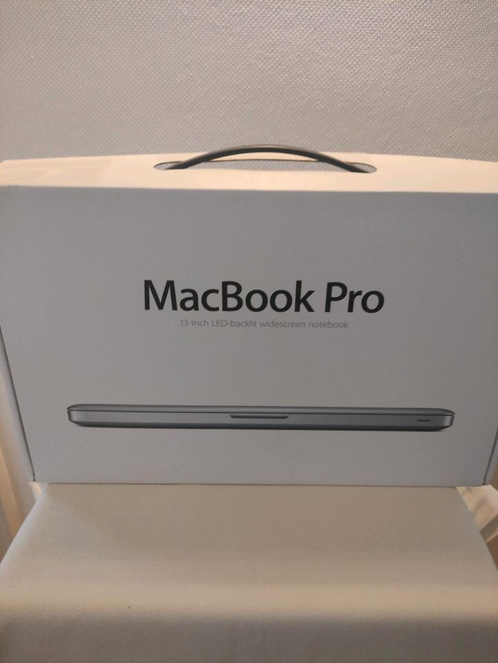 MacBook Pro 13'' Mitte 2012, i5 CPU, 16GB, 512 SSD, neuer Akku in Wachtberg