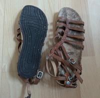 Hellbraune Leder Sandaletten von UGG Größe 41 Nordrhein-Westfalen - Leichlingen Vorschau