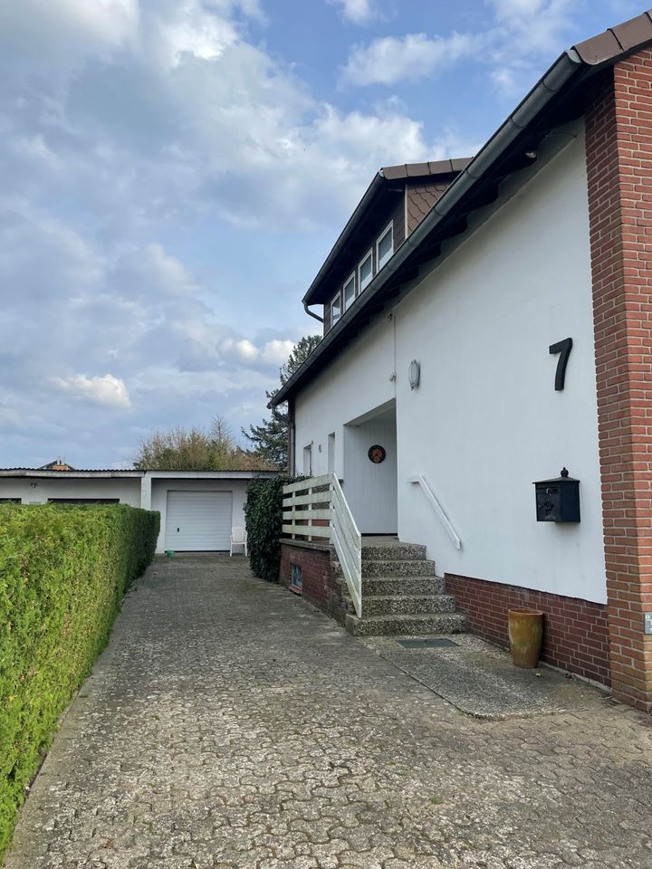 Einfamilienhaus mit Einliegerwohnung in Nienhagen in Nienhagen