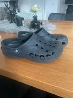 Crocs schwarz Gr. 7/9 entspricht 39/40 Nordrhein-Westfalen - Breckerfeld Vorschau