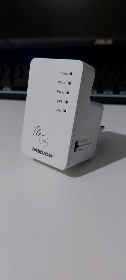 Medion LIFE P83019 Wlan Verstärker in Weiden (Oberpfalz)