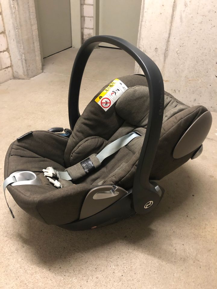 Cybex Babyschale mit Liegefunktion und Isofix in Köln