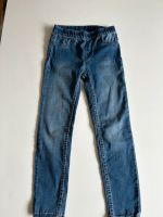 Sehr gut erhalten H&M dünne Jeggings Jeans Hose Gr 116 Nordrhein-Westfalen - Schwerte Vorschau