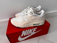 Nike Air Max in Gr. 42 Niedersachsen - Schwülper Vorschau