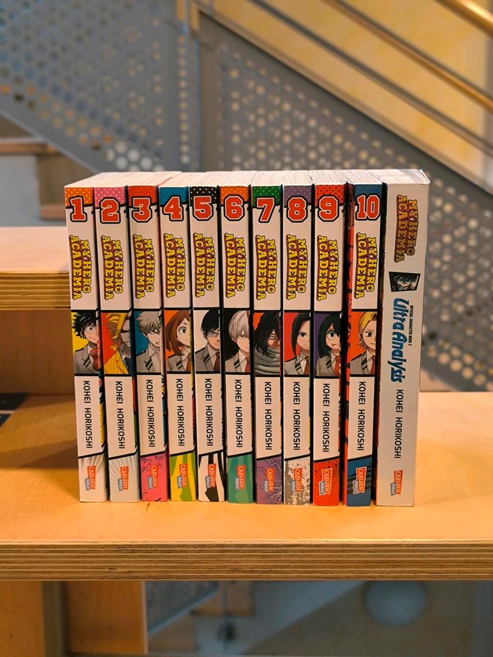 My hero Academia Manga Band 1-10 + Charakter book in Stuttgart