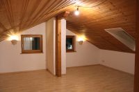 Verkaufe 2,5 Zimmer Dachgeschosswohnung mit 46m² in Fridolfing Bayern - Fridolfing Vorschau