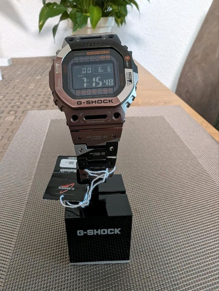 Casio G-Shock GMW-B5000TVB-1ER,Titan ,2 J. Garantie,ungetragen in Nettetal