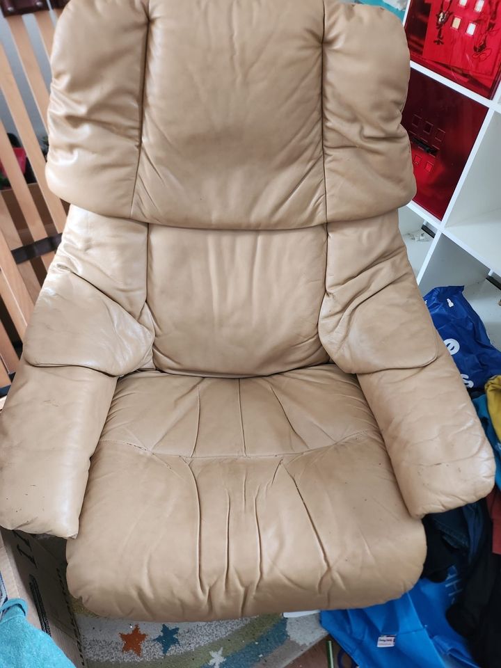 Original Stressless Sessel mit Gebrauchsspuren in Tönning