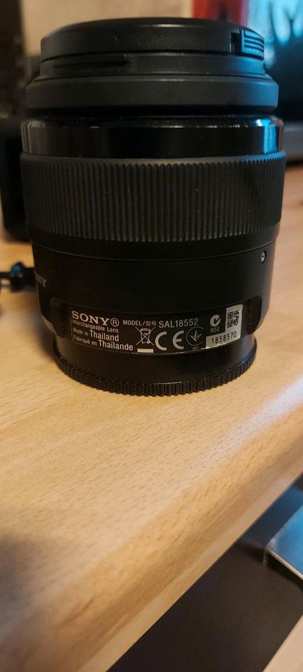 Sony alpha 58 Digital speigelreflex +stativ und objektiv in Leverkusen