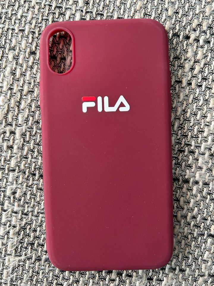 iPhone XR Hülle Silikon Rot in Paderborn
