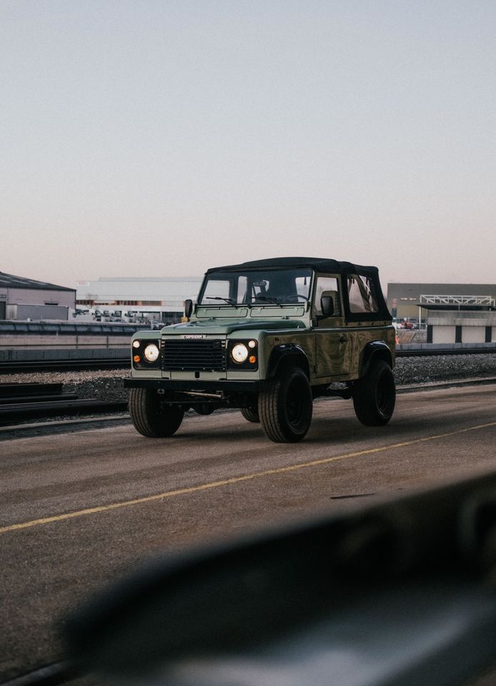 1987 Land Rover 90 Defender Softop Bel Air 2.5 Cabrio Restauriert in Nürnberg (Mittelfr)