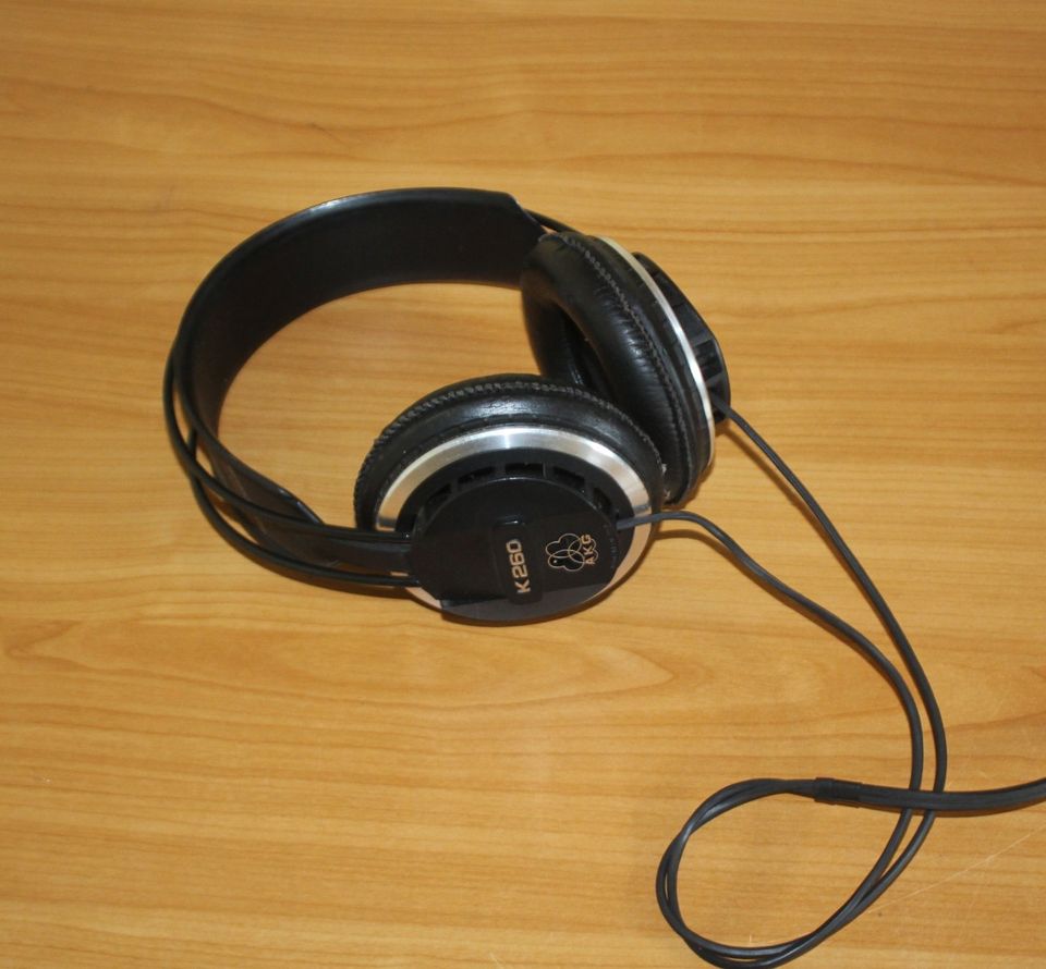 AKG K 260 Professional Kopfhörer Headphones in Thedinghausen