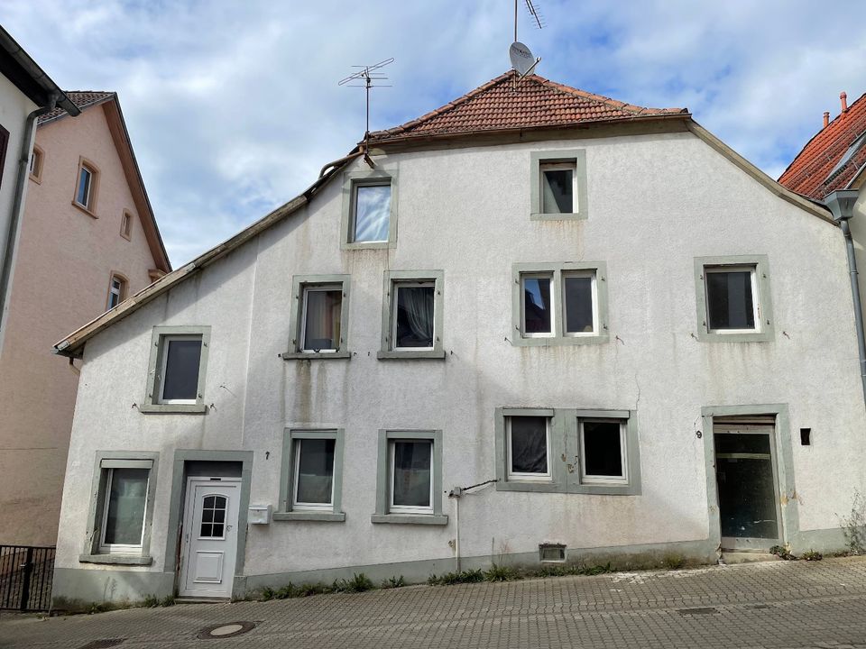 Mietkauf zum sanieren. Besichtigung 1.und 2.Juni um 17 Uhr in Lauterecken