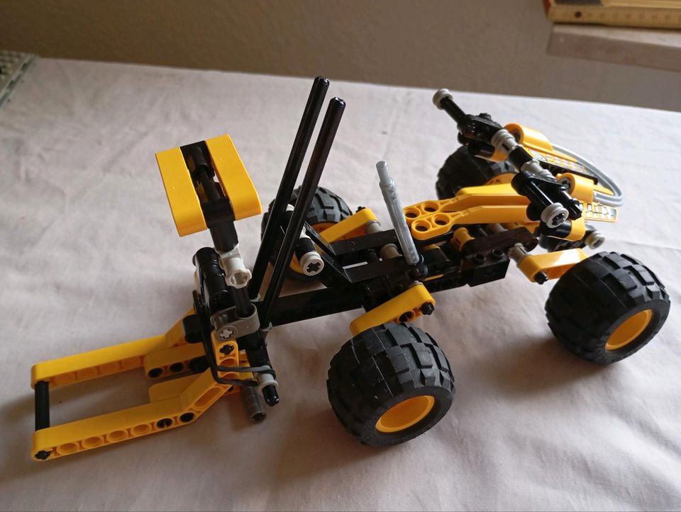 Lego 8240 Slammer Stunt Bike - Nr.87 in Bedburg