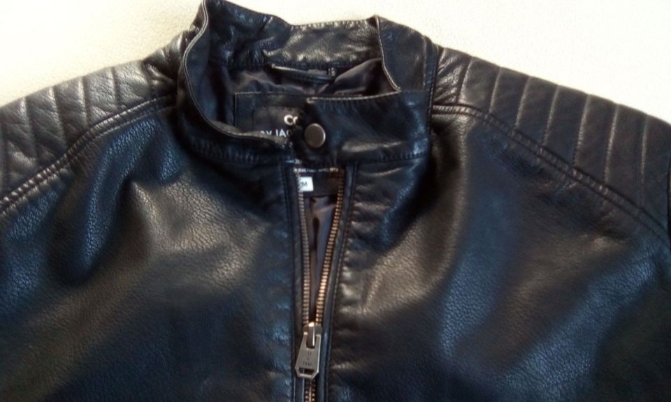 Jack & Jones Leder Imitat Jacke Modell Tano Gr.M in Neubrandenburg