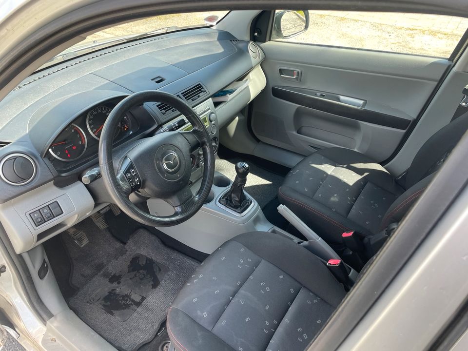 Mazda 2 1.4 Klima Anhängerkupplung in Bremen