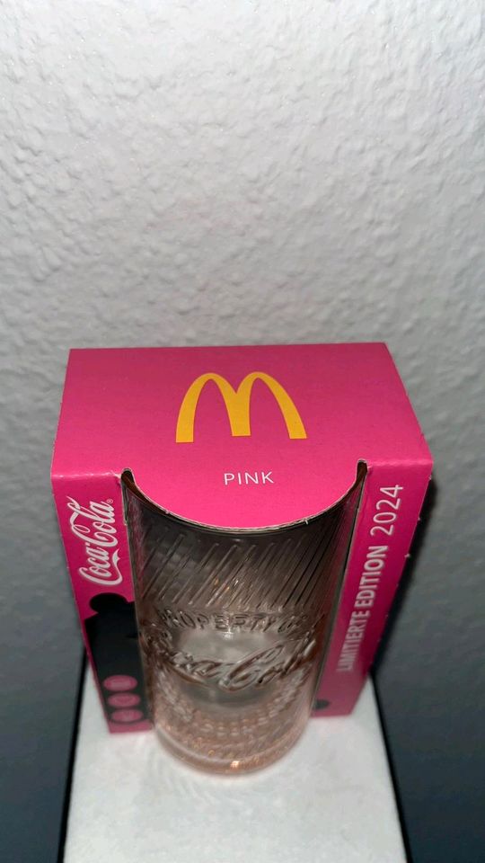 McDonald‘s Coca Cola Glas 2024 pink in Herne