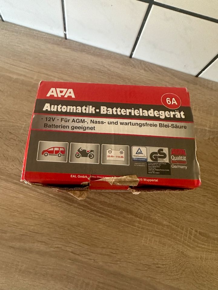Autobatterieladegerät neu, brandneu in Saarbrücken