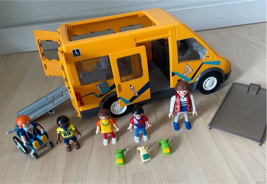 Playmobil ★ Schulbus Rampe Kinder Rollstuhl ★ 9419 City Life ★ in Würselen