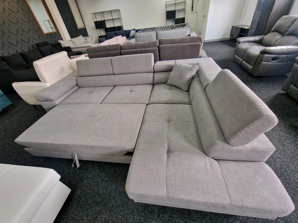 Sofa Wohnlandschaft in grau Ecksofa mit Schlaffunktion und Bettkasten Couch wohnen Wohnzimmer Möbel in Osnabrück