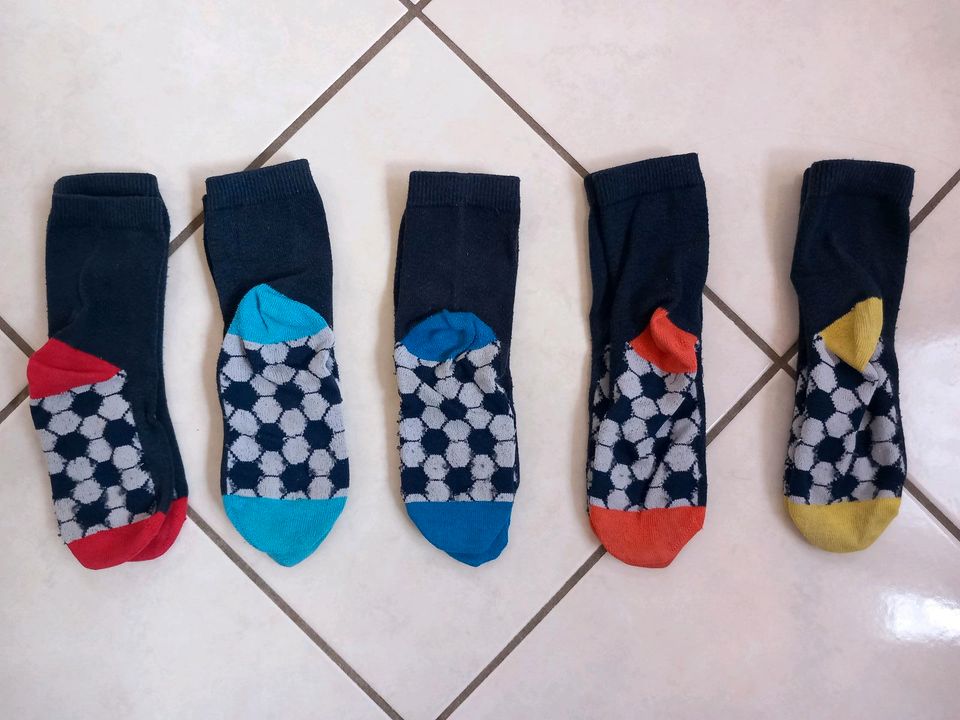 5 Paar bunte Fußball-Socken Gr. 27-30 in Baden-Württemberg - Heilbronn |  eBay Kleinanzeigen ist jetzt Kleinanzeigen