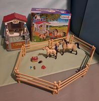 Schleich Pferdebox mit Arabern und Pferdepfleg / Horse Club 42369 Bremen - Horn Vorschau