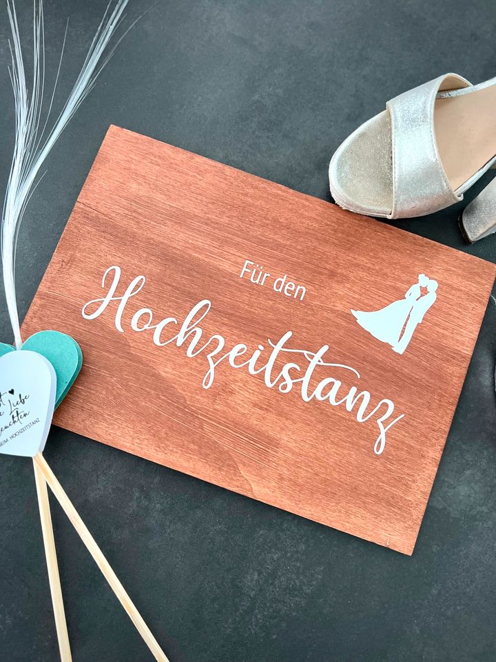 Holzschild Hochzeit Fotobox Candybar Gästebuch Hochzeitstanz in Wain