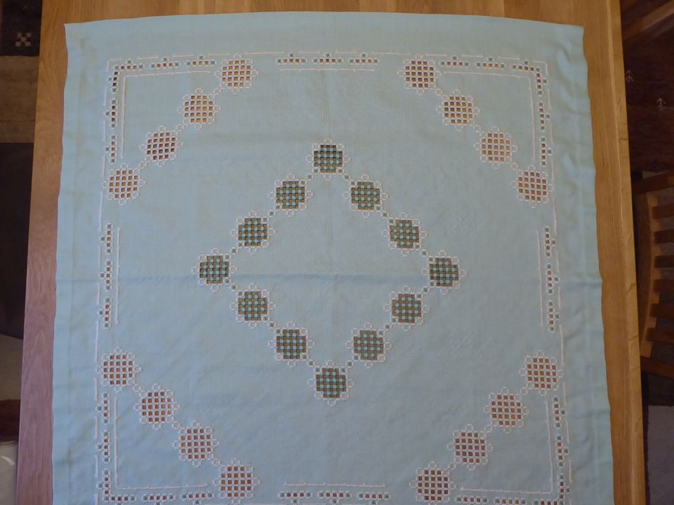 Hardanger Decke - Handarbeit - Lindgrün - 79x79 cm - NEU in Flensburg