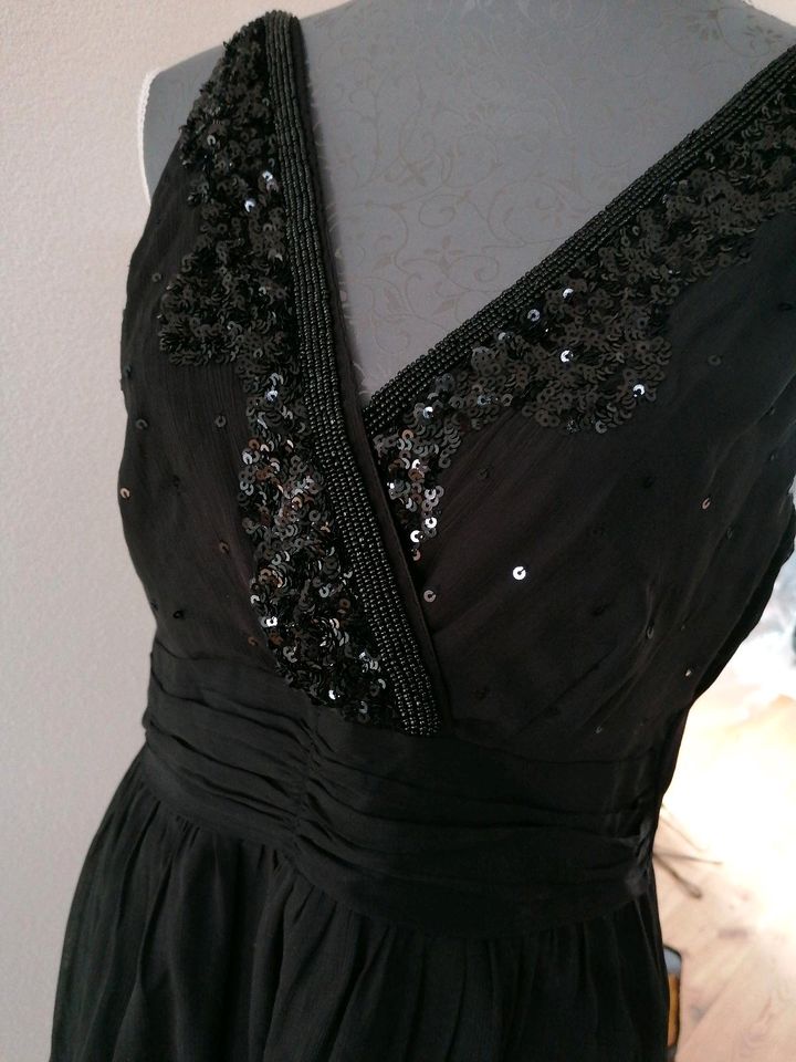 Elegantes schwarzes Kleid, Größe 36 /38 in Teningen