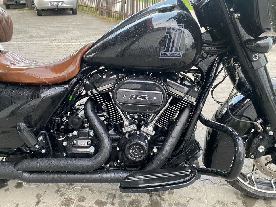 Motorrad Harley Davidson Street Glide in Stolzenau